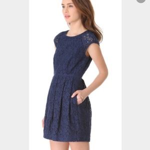 Madewell size 2 navy lace dress